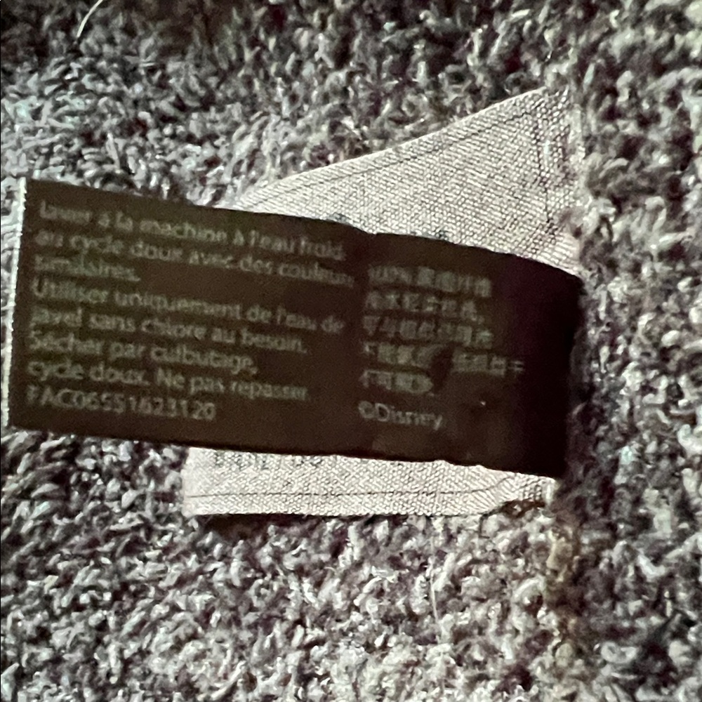 Barefoot Dreams X Disney black and grey Mickey Scarf - Picture 3 of 3